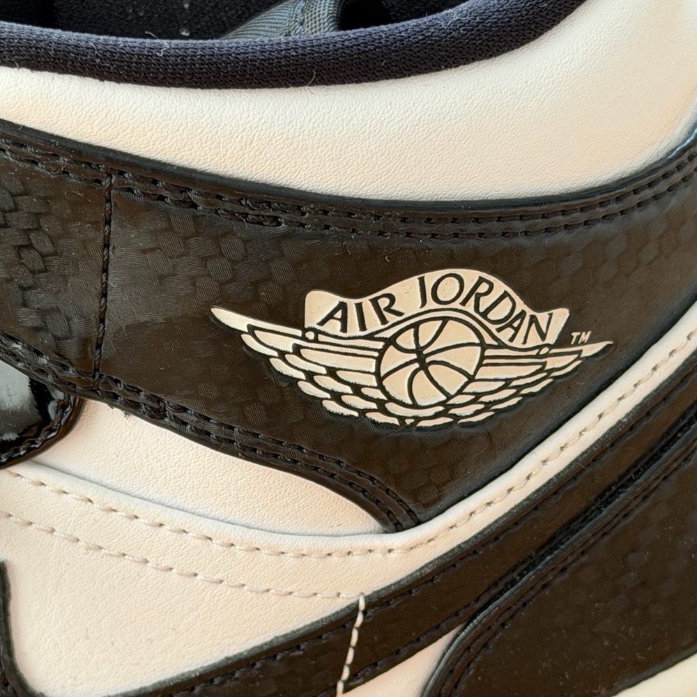 Air Jordan 1 Mid "All-Star 2021" sneakers Black/White - Picture 11 of 13